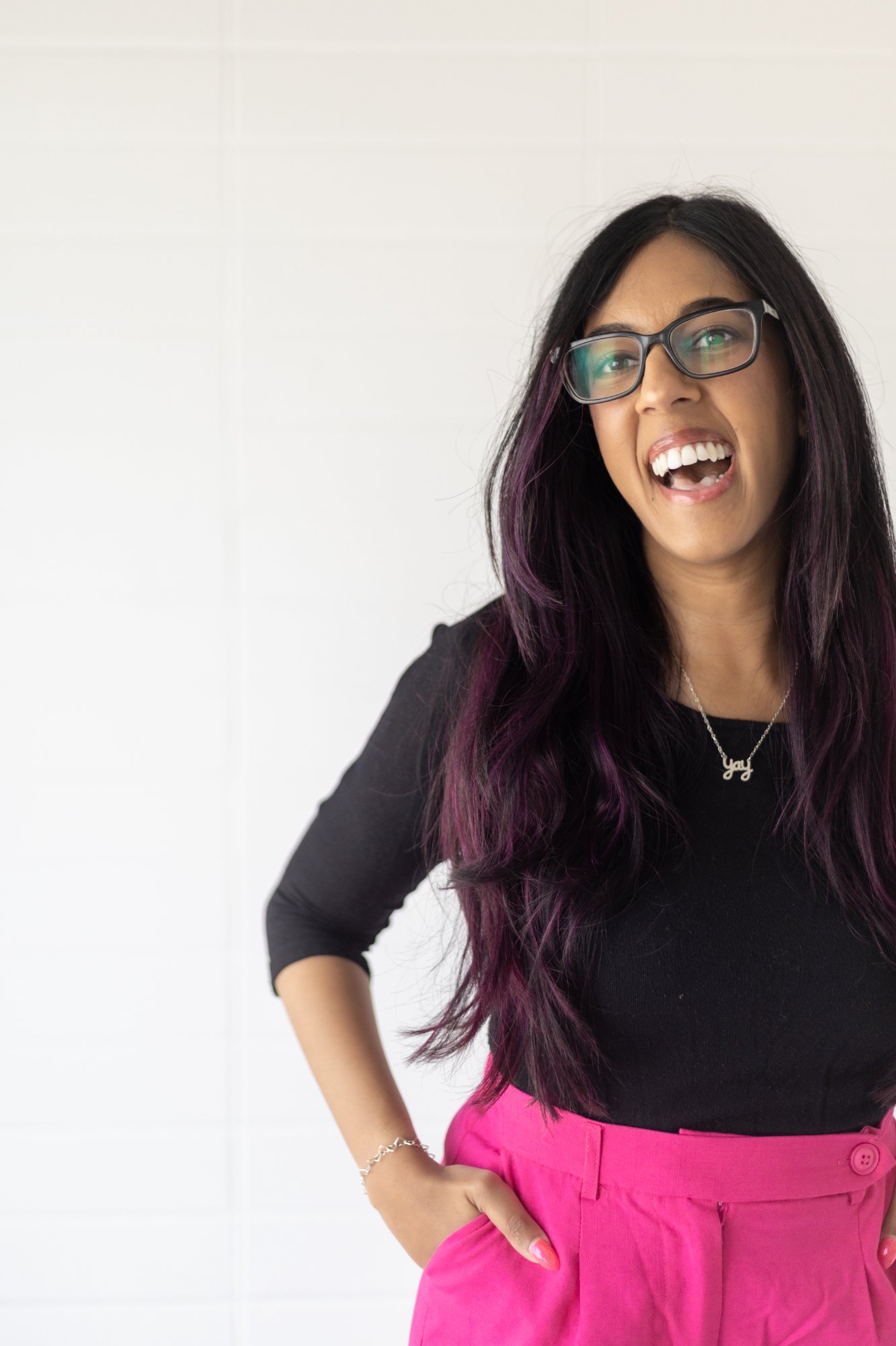 Lauren Pires - Black top pink pants